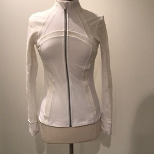 Lululemon NWOT white athleisure jacket